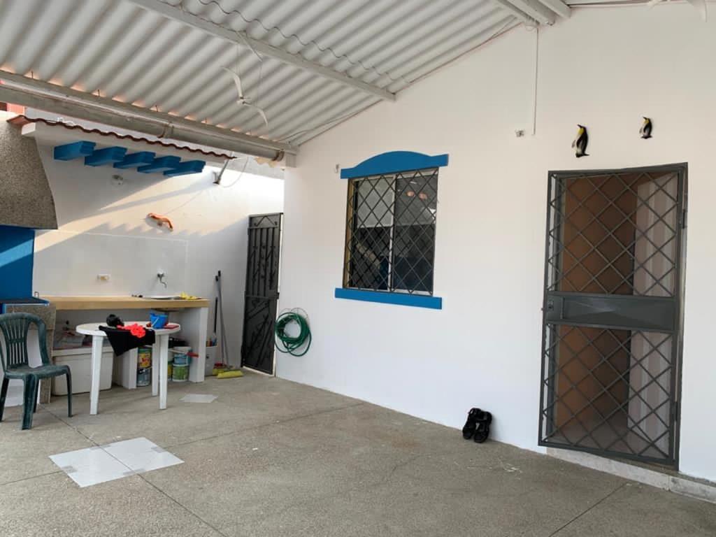Beach House In Punta Carnero Salinas / Casa Zewnętrze zdjęcie
